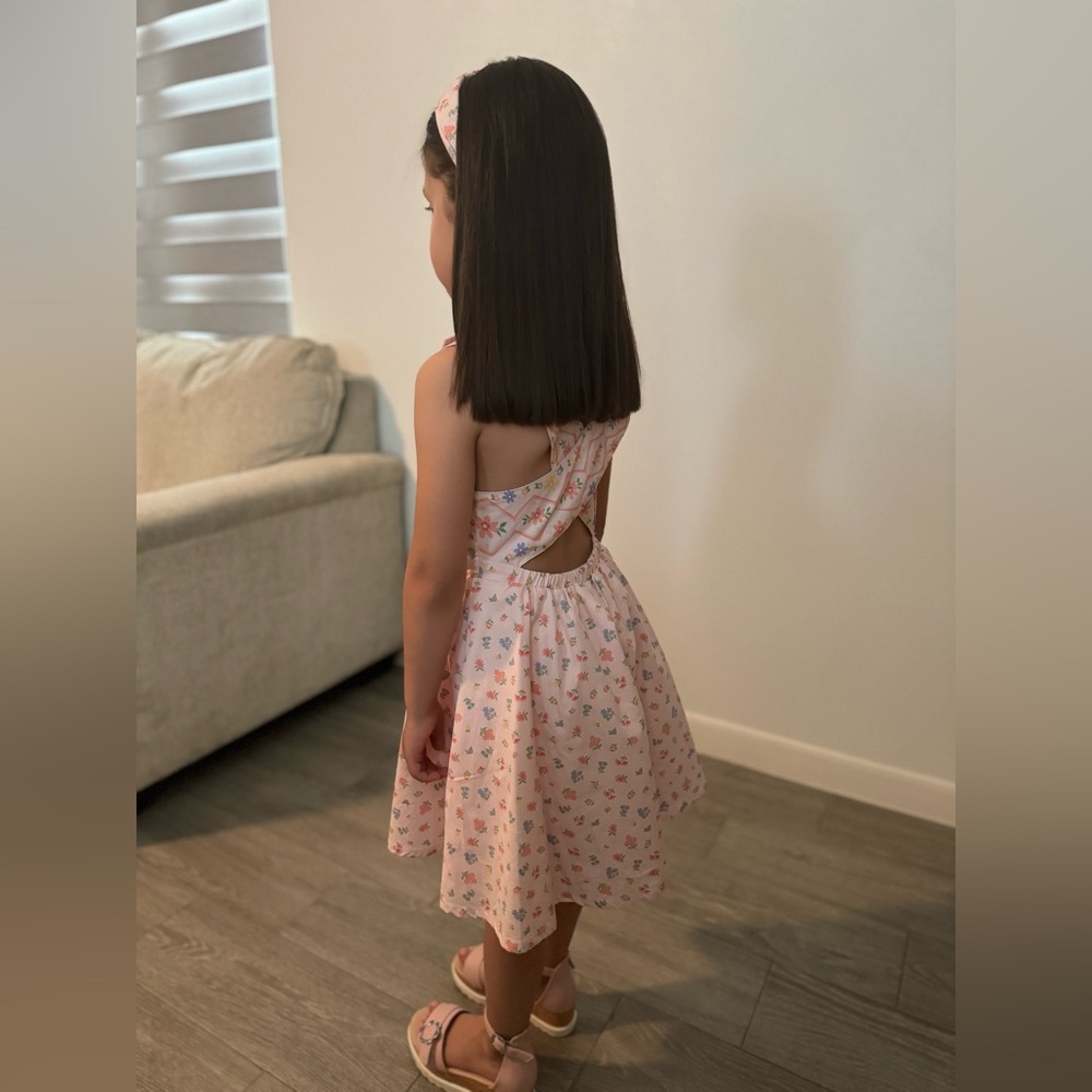 Light peach color dress size 6x